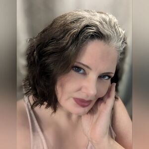 Meet your Posher, Connie